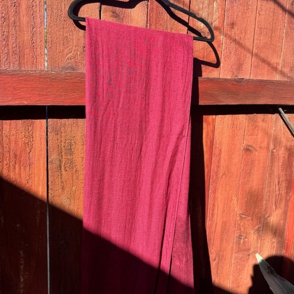 Isabel Marant soft scarf in burgundy - Picture 7 of 10